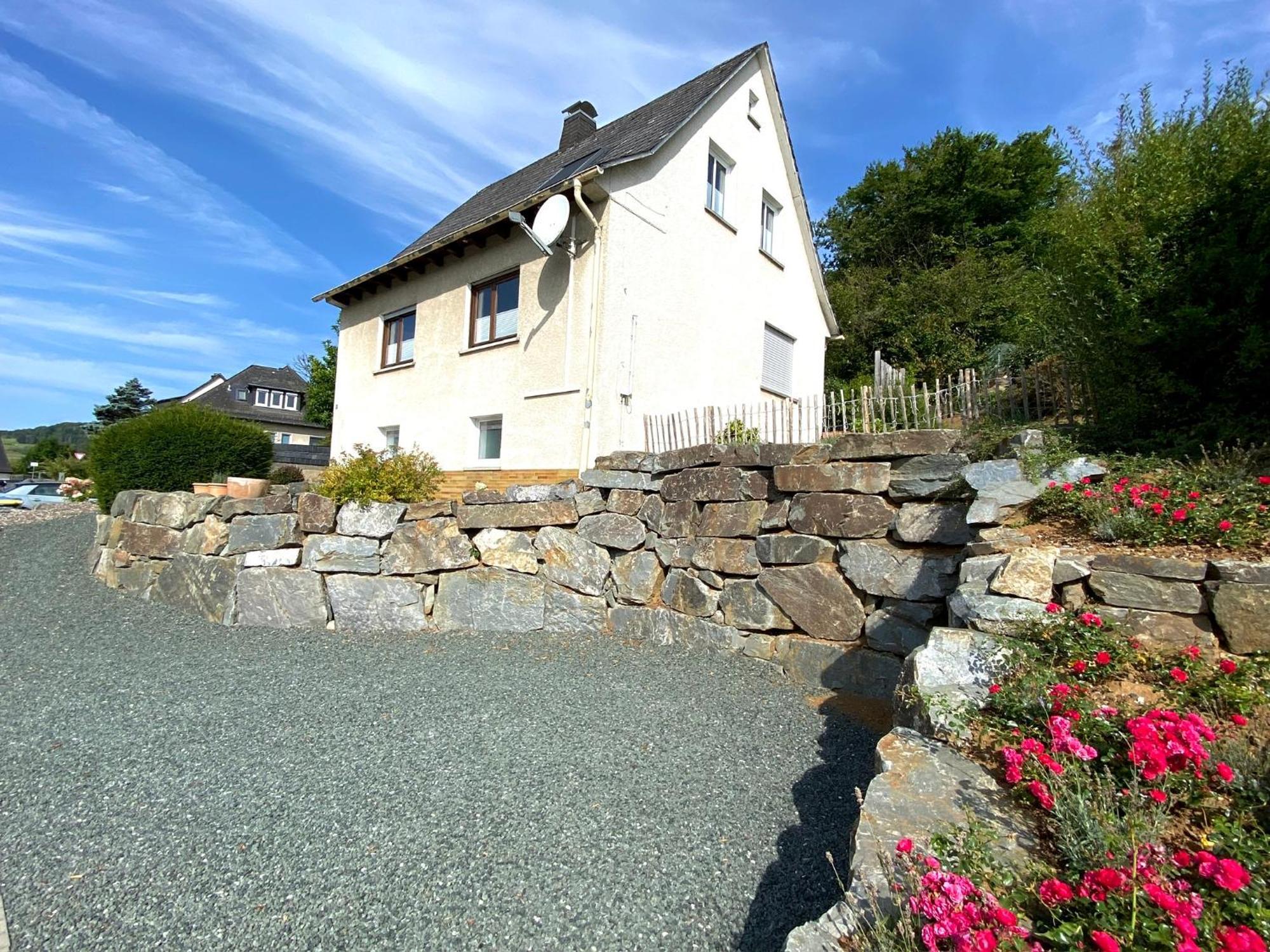 Apartmenthaus Ruhezeit Bad Endbach Exterior photo